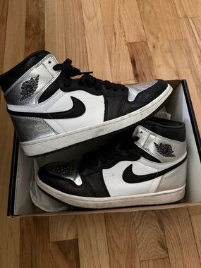 Nike Air Jordan 1 High - Black, White & Silver Metallic
